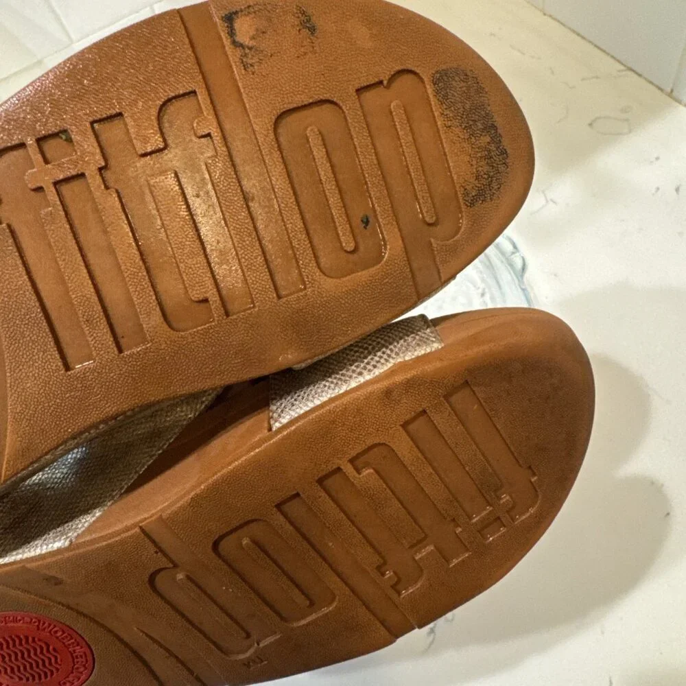 FitFlop Women Lulu Cross Slide Sandals Gold Shimmer Print Shoes Size 5 - Picture 7 of 13